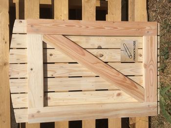Cliquer pour agrandir Portillon en bois de palette